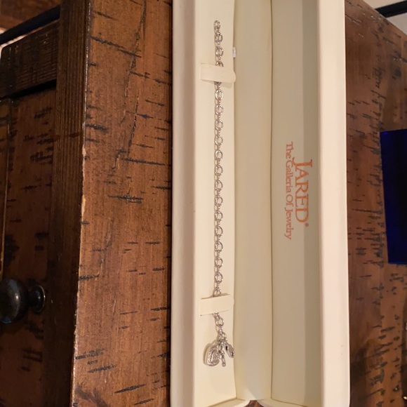 Authentic Jared Jewelry - beautiful charm bracelet. - Picture 4 of 11